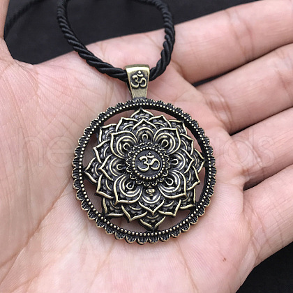 Mandala Flower Chakra Alloy Pendant Twisted Cord Necklaces for Women FS-WG99C38-04-1