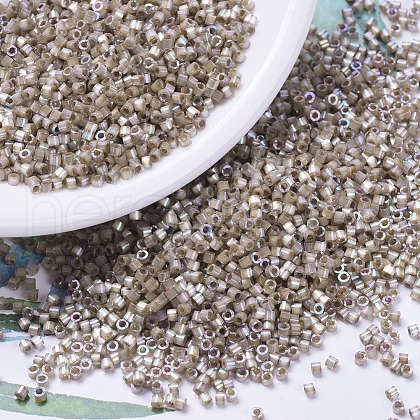 MIYUKI Delica Beads SEED-X0054-DB0680-1
