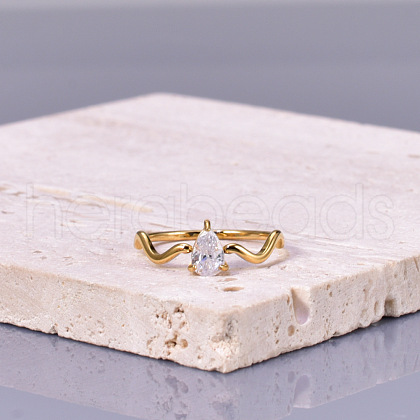 Teardrop 304 Stainless Steel with Clear Cubic Zirconia Finger Rings for Women FS-WG6614B-02-1