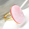 Oval Dyed Natural Shell Rings KK-P305-12G-3