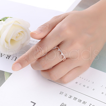 Crown Brass Micro Pave Clear Cubic Zirconia Finger Rings for Women FS-WG9962F-03-1