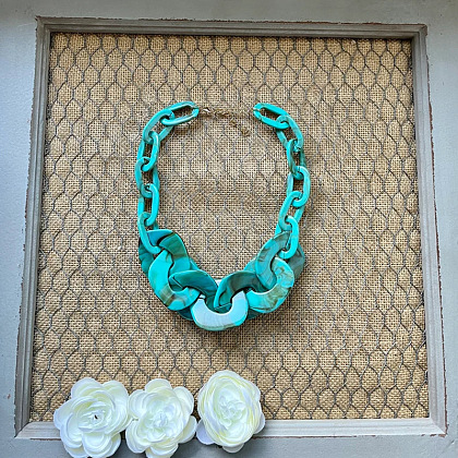 Fashionable Resin Oval Link Chain Necklaces FS-WG8E51D-02-1