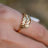 Fashionable S925 Sterling Silver Leaf Ring for Women BI1631-2-4