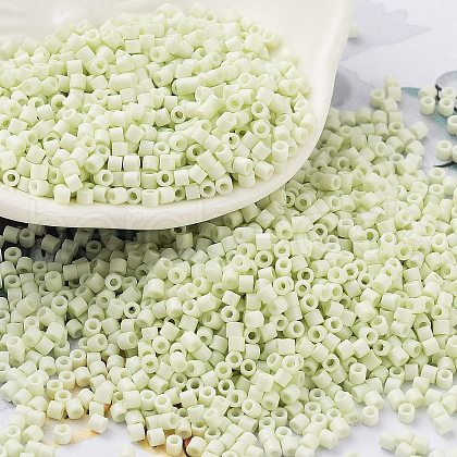 Baking Paint Glass Seed Beads SEED-S042-05B-63-1