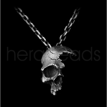 Gothic Broken Half Skull Zinc Alloy Pendant Necklaces for Men FS-WGAA9E3-02-1