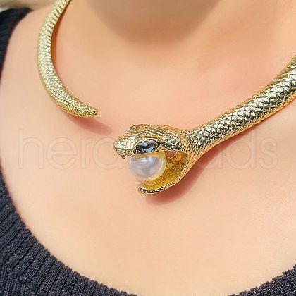 Snake Brass & Plastic Imitation Pearl Ball Choker Necklaces for Women FS-WGAAE8E-01-1